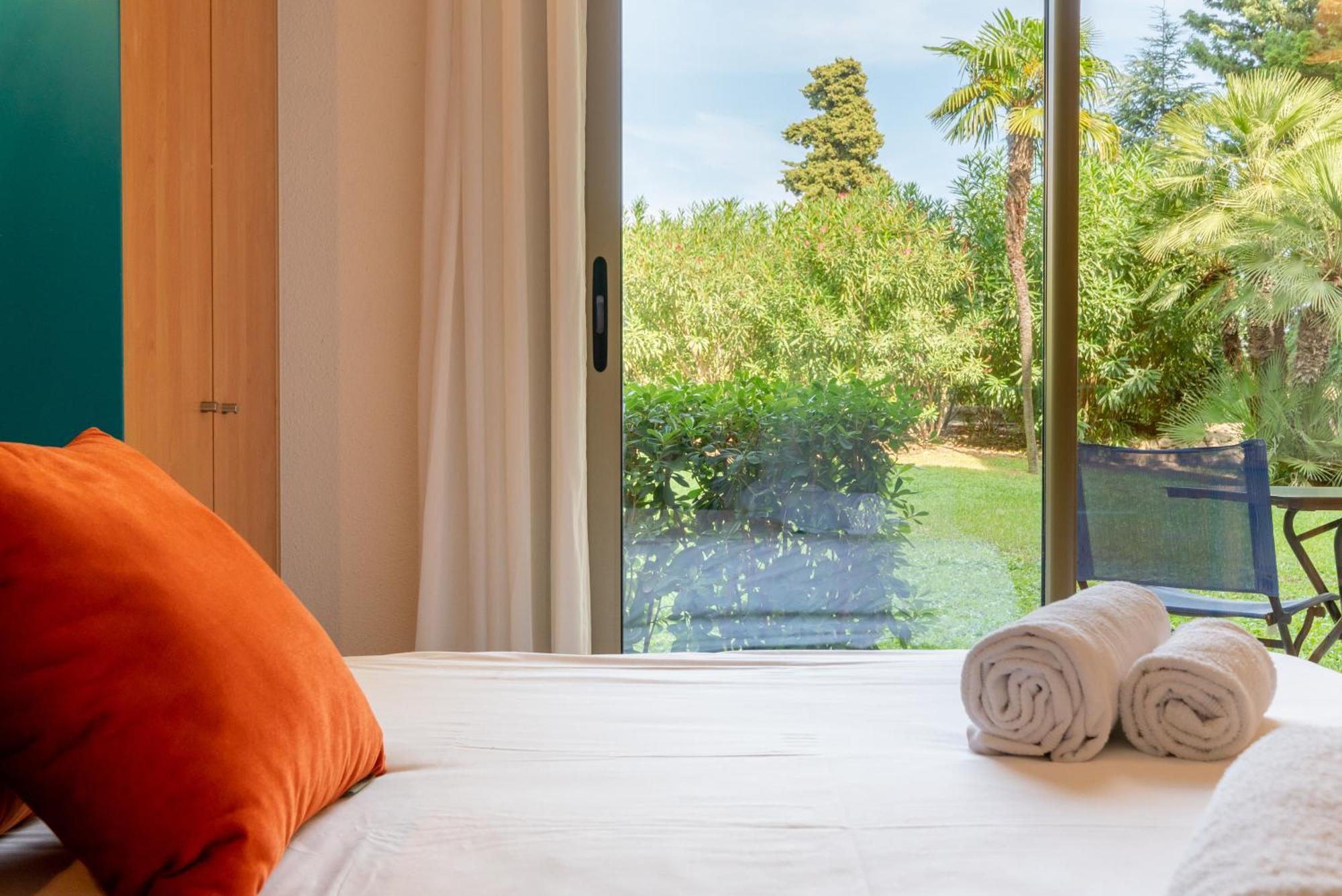 Les 15 Pins & La Mer -Your Green Getaway Near Sea & Beach Antibes Luaran gambar
