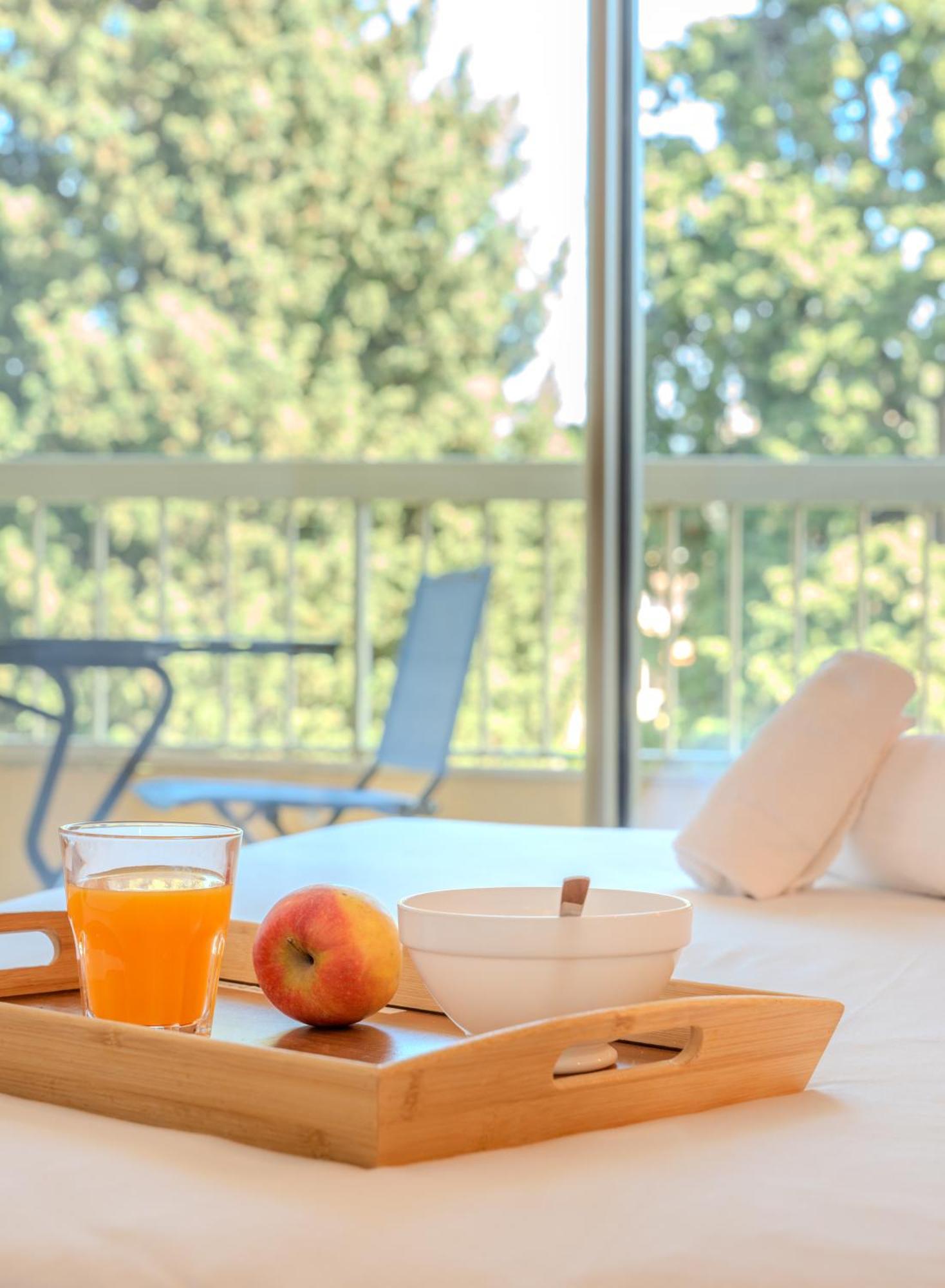 Les 15 Pins & La Mer -Your Green Getaway Near Sea & Beach Antibes Luaran gambar