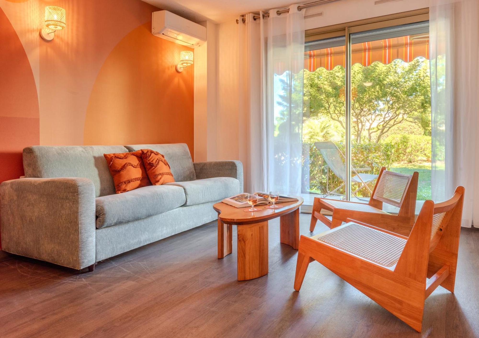 Les 15 Pins & La Mer -Your Green Getaway Near Sea & Beach Antibes Luaran gambar