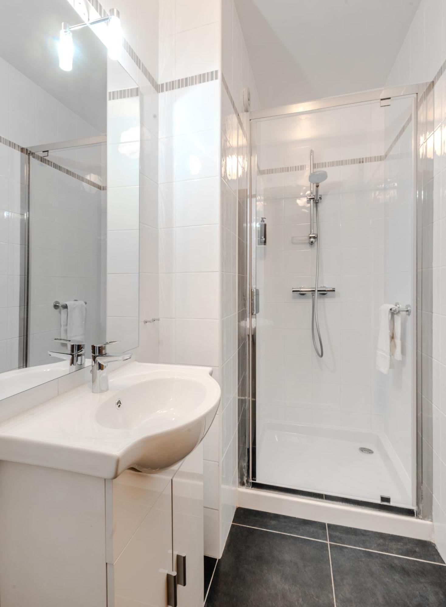 Les 15 Pins & La Mer -Your Green Getaway Near Sea & Beach Antibes Luaran gambar